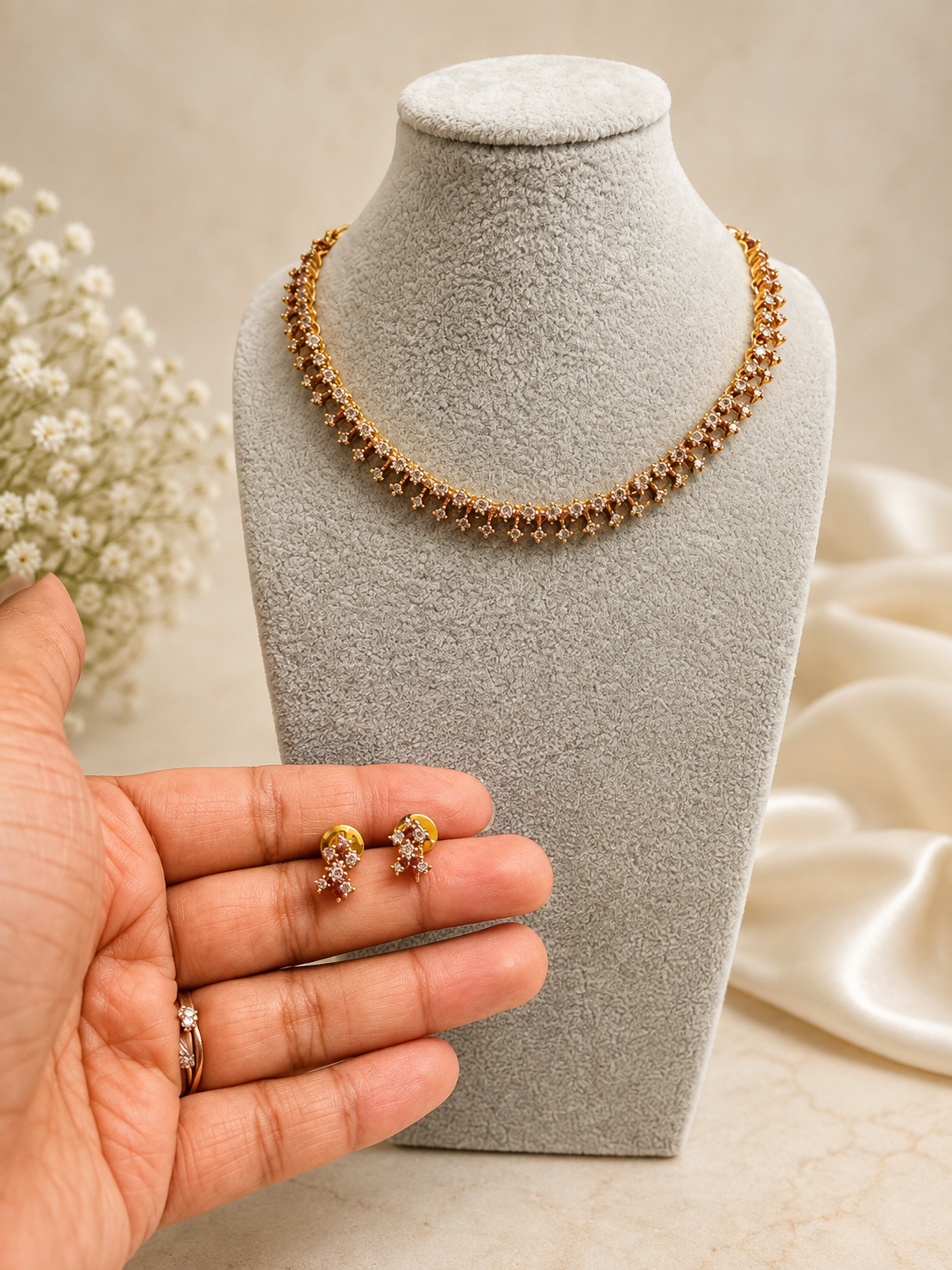 Belumiee Celeste Spark AD necklace and earring set featuring elegant jewelry with sparkling design and intricate details.