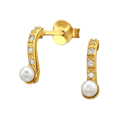 Silver curved pearl ear studs by Belumiee, featuring 925 sterling silver design and elegant pearl accents.